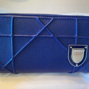 Dior Wallet - Calfskin Cannage Medium Diorama Voyageur Wallet in Navy